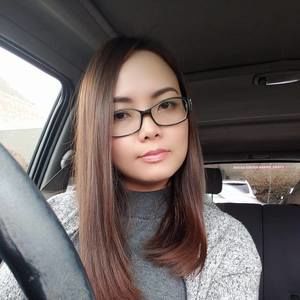 Meet your Posher, Liz